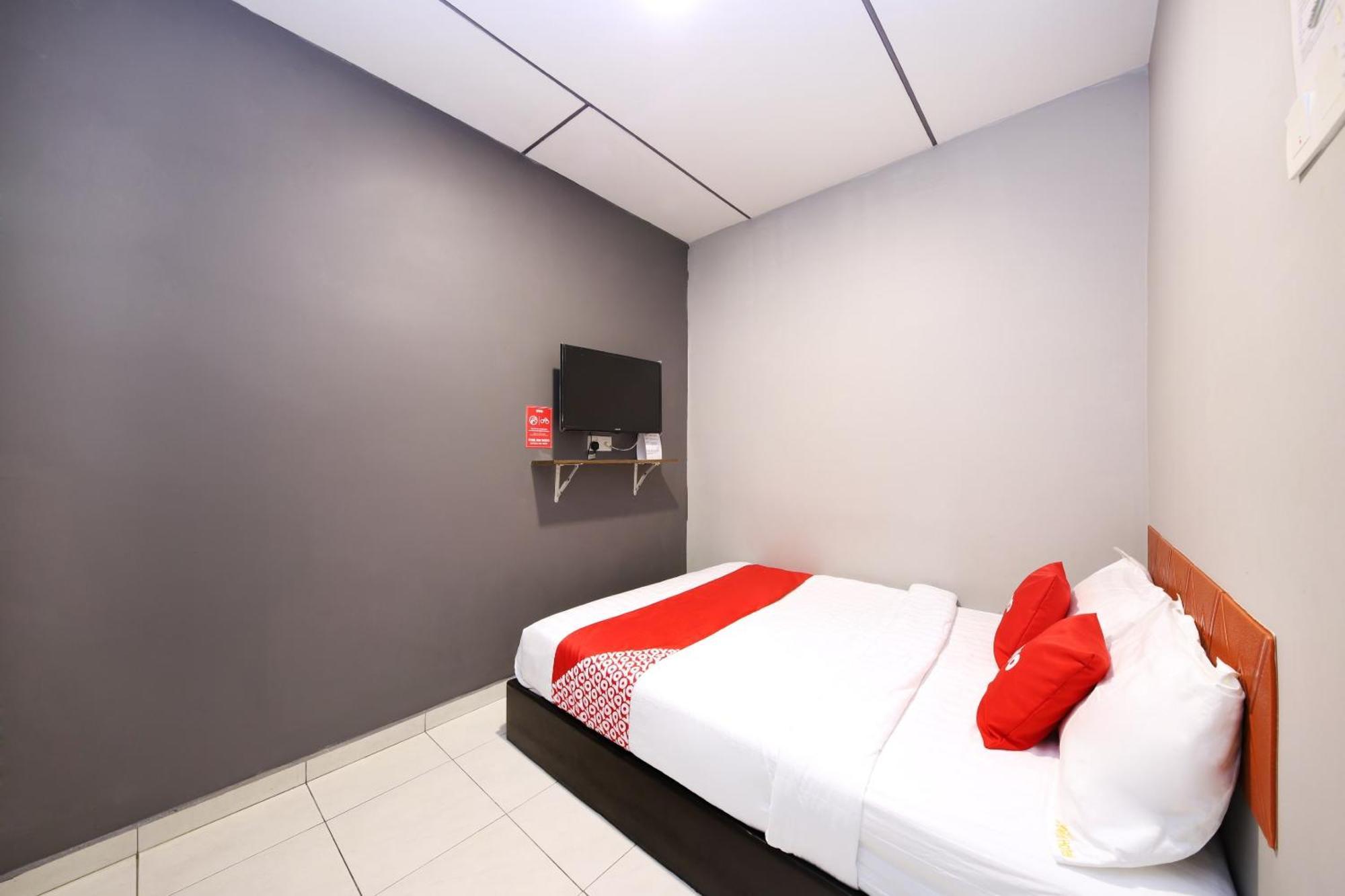โอโย 1184 โฮ โฮเต็ล Hotel Malacca ภายนอก รูปภาพ